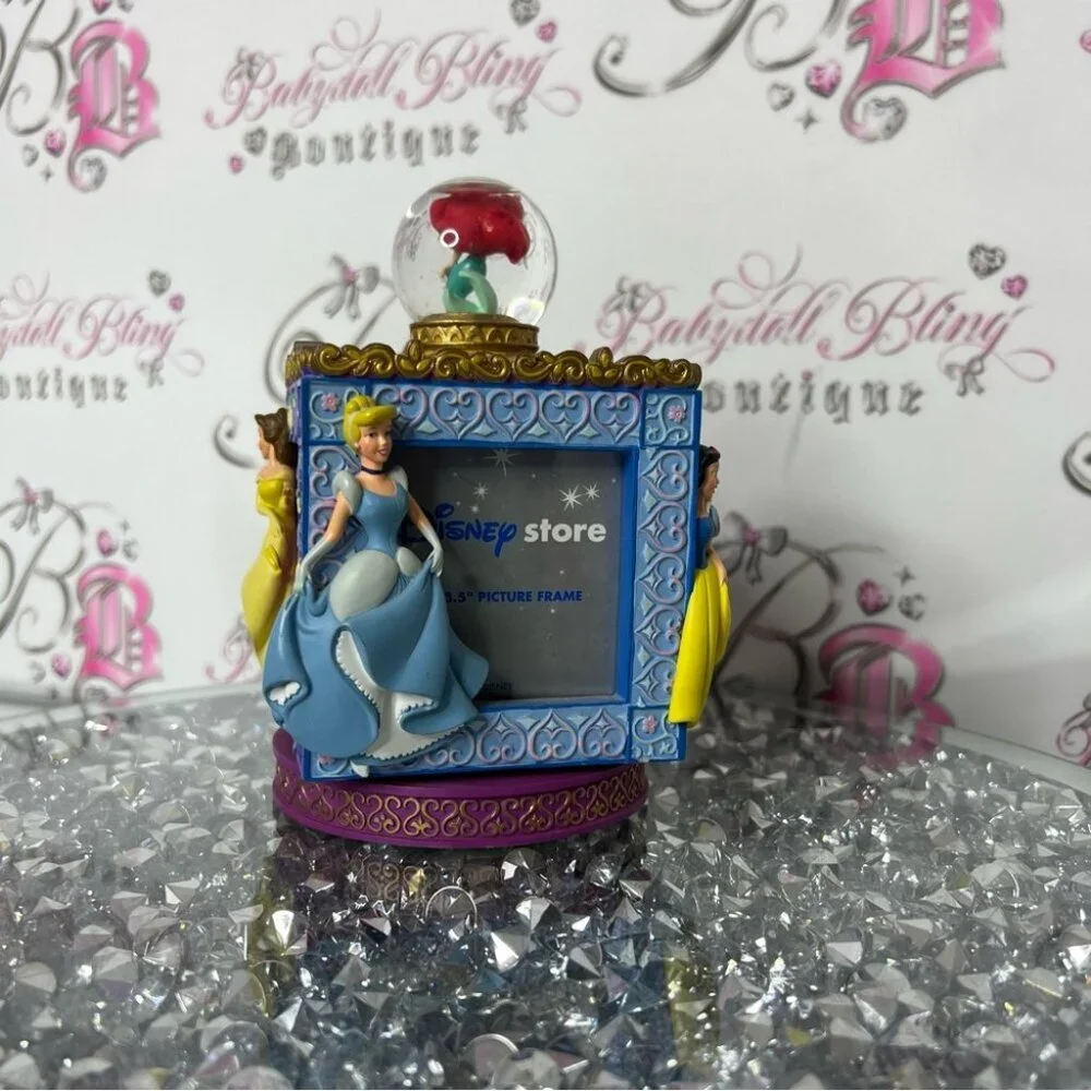 Disney Store picture frame spinable princesses rare Princess Picture Frame globe